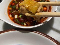 -尚尚仙·酸汤猪手·猪肚鸡火锅(华联万柳购物中心店)