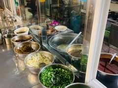 自助调料区-鸿浩扒猪脚米线