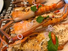 -Chom Cafe and Restaurant