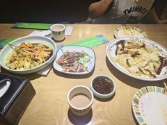 -巴依兄弟西域美食(机场店)