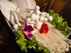 -顶顶汤火牛排火锅·经典铜锅涮肉