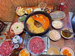 -袁山山重庆火锅(丈八北路店)