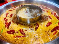 谭血鸭红锅底-谭鸭血老火锅(漳州路店)