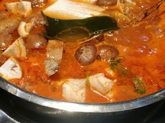 酸汤鱼火锅-阿婉贵州苗家酸汤鱼(梅林店)