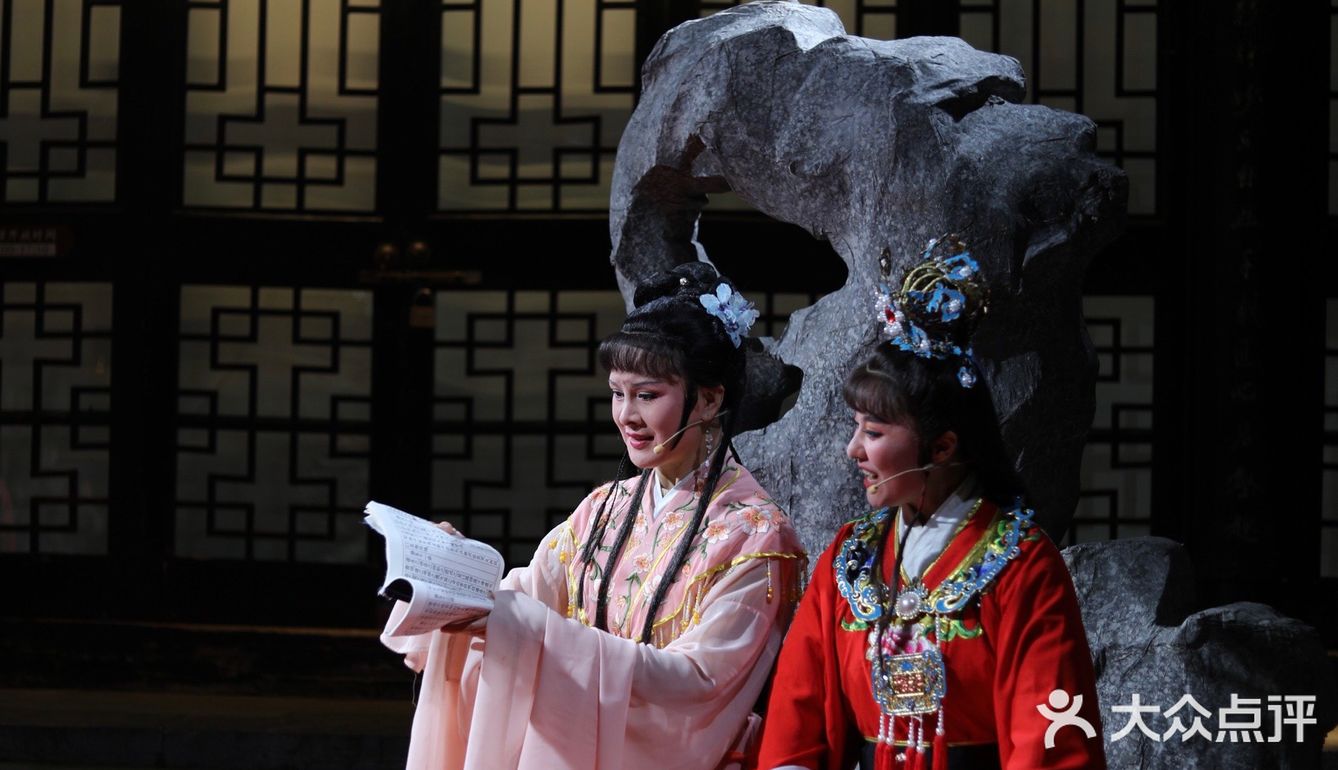 赏花听曲寻梦 夜游瞻园这样的体验老南京怎能错过