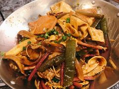 -巴渝老街印象生活麻辣烫(华宇·北城中央汇店)