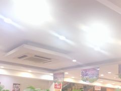 大堂-瑞杰烧烤店·24小时营业(山东路店)