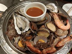 -五谷丰登农家院·地道胶东菜·海鲜烧烤(威海店)