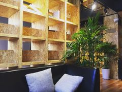 -新华里咖啡书吧(新华书店小寨店)