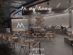 -M Stand(上海人民广场来福士店)