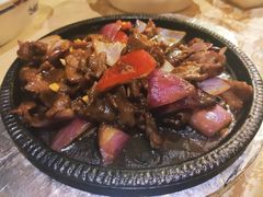 铁板黑椒牛柳-大鸭梨烤鸭店(花园村店)