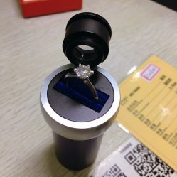 -威德钻石-克拉钻大本营(南京东路店)