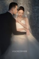 -雪中彩影婚纱摄影·微光艺术中心