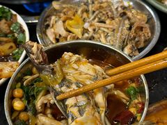 -鸿顺老铁锅美蛙鱼府(解放碑店)