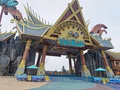 -七彩云南欢乐世界