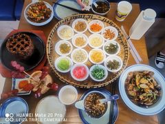 -包整·丝娃娃(一览甲秀楼风景店)