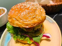 -DEEP·深美式餐吧(五棵松华熙LIVE店)