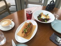 蟹饼班尼迪克-城市露台景观餐厅(淮海路店)