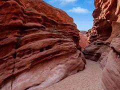 -天山神秘大峡谷