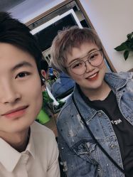 -阿三造型烫染•接发