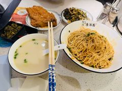 -阿达师傅鱼汤面
