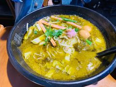老坛酸菜-渝和喵叔米线(南坪万达店)