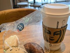 -星巴克(上海长宁来福士1F店)