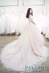 点击看大图 -派丽莫Pellimo原创设计婚纱品牌