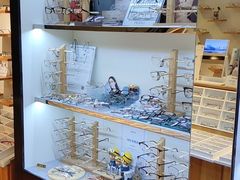 -MiRi眼镜·蔡司·星趣控·尼康控优点视觉合作店(南京东路店)