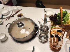 -煲王粤菜餐厅(中侨中心店)