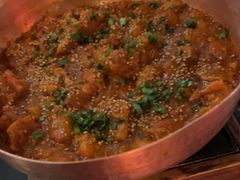 铜锅油焖鸡-Ameigo梅果·云贵川bistro(长宁来福士店)