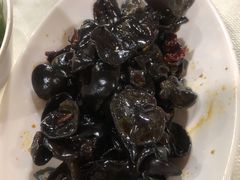 凉拌木耳-簋街老徐龙虾馆(簋街总店)