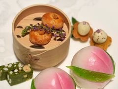 莲蓉蛋黄寿桃包-誉珑轩