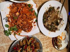 -喝丢一只鞋海鲜烧烤·海肠捞饭(东关街店)