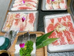 -何发发和牛烧肉·鳗鱼榴莲放题自助(乐峰广场店)
