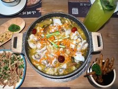 -山城外·非遗酸菜鱼(蜀都万达店)