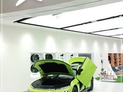 -小鹏汽车(北京龙湖长楹天街销售中心)