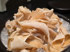 -鲜入唯煮·港式海鲜牛肉火锅(金宝街店)