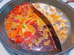 -超级鲜•胡毛肚火锅(扬帆店)