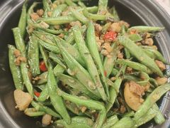 -堂瓦里·33年传统赣菜(第一街区店)