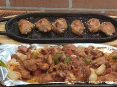 料理烤焦香翅中-老东镇啤酒屋海鲜加工·蒸汽海鲜·海鲜烧烤(台东店)