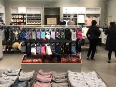 -H&M(鹏欣水游城店)