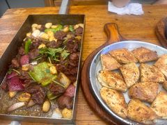 -老东镇啤酒屋海鲜加工·蒸汽海鲜·海鲜烧烤(台东店)