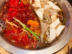 -沸炉重庆老火锅(军事博物馆店)