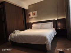 -舍居智能酒店(深圳宝安翻身地铁站店)