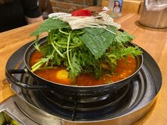 土豆排骨火锅-喇喇排骨火锅·传统韩式脊骨汤(望京西园总店)