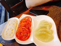 -大匠工房古船木艺术餐厅·猪肚鸡专门店(长白仙岛店)