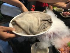 -茅草房·河畔园林火锅