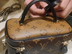 -LV路易威登(国际广场店)
