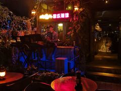 -城墙外BAR